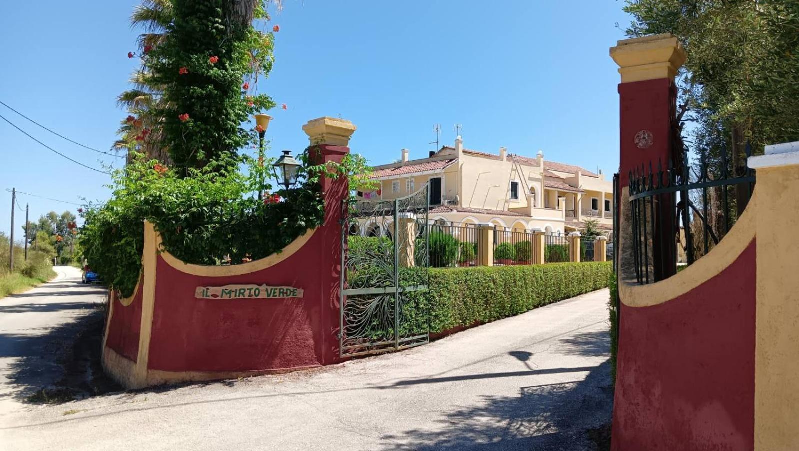 Il Mirto Verde Lefkímmi Exterior foto
